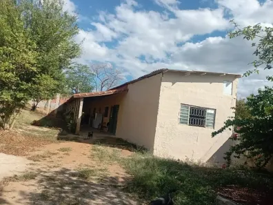 Fazenda/Sítio com 3 Quartos à venda, 150m² no Barreiro, Taubaté