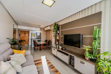 Apartamento com 3 Quartos à venda, 71m² no Cavalhada, Porto Alegre