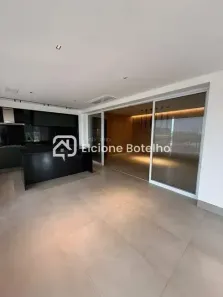Apartamento com 3 Quartos para alugar, 198m² no Morada da Colina, Uberlândia
