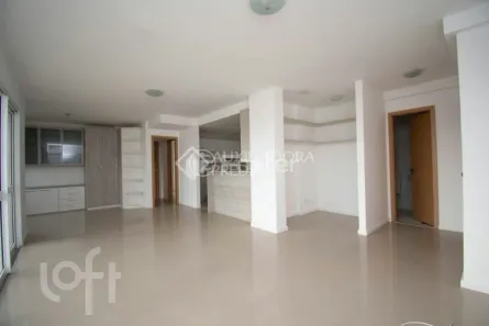 Apartamento com 3 Quartos à venda, 106m² no Passo da Areia, Porto Alegre