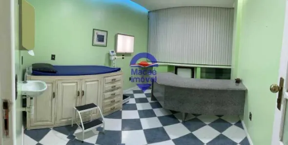 Sala Comercial para alugar, 32m² no Centro, Macaé