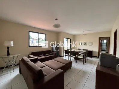 Apartamento com 3 Quartos para alugar, 110m² no São José, Montes Claros
