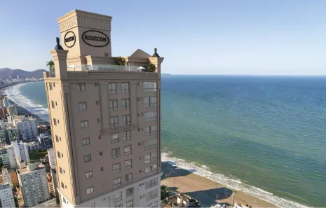Apartamento com 4 Quartos à venda, 185m² no Meia Praia, Itapema