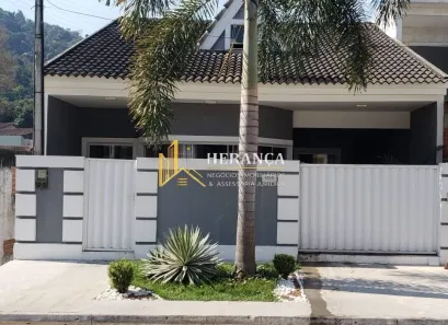 Casa de Condomínio com 2 Quartos à venda, 140m² no Taquara, Rio de Janeiro