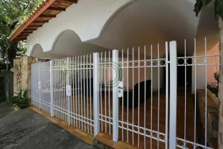 Sobrado com 4 Quartos para alugar, 320m² no Cidade São Francisco, São Paulo