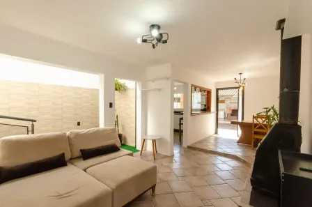 Casa com 4 Quartos à venda, 243m² no Glória, Porto Alegre