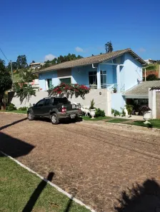 Casa de Condomínio com 3 Quartos à venda, 230m² no São Pedro, Juiz de Fora