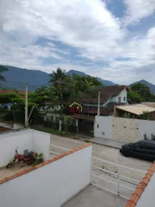 Sobrado com 2 Quartos à venda, 77m² no Estância Balneária Hawai, Caraguatatuba