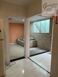 Casa com 2 Quartos para alugar, 70m² no Vila Ayrosa, São Paulo