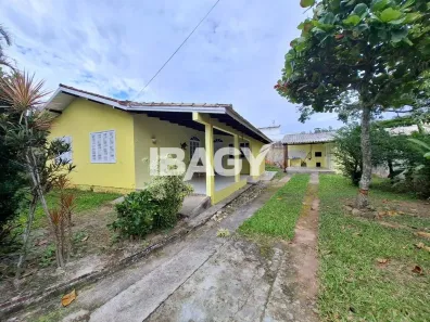 Casa com 4 Quartos para alugar, 121m² no São João do Rio Vermelho, Florianópolis