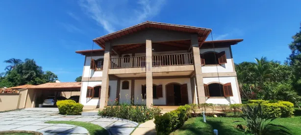 Sobrado com 5 Quartos à venda, 494m² no Condomínio Parque dos Cisnes, Goiânia
