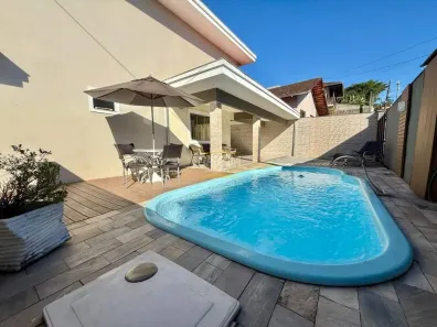 Sobrado com 3 Quartos à venda, 146m² no Floresta, Joinville