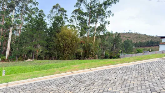 Lote/Terreno à venda, 995m² no São Pedro, Juiz de Fora