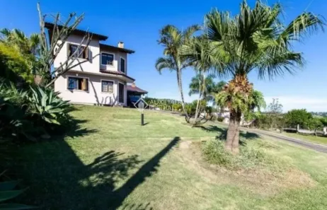 Casa com 3 Quartos para alugar, 249m² no Vila Nova, Porto Alegre