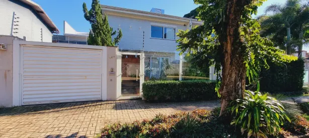 Sobrado com 3 Quartos para alugar, 178m² no Zona 02, Maringá