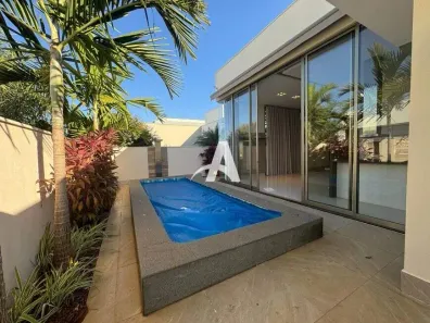 Casa de Condomínio com 3 Quartos para alugar, 260m² no Jardim Sul, Uberlândia
