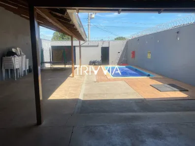 Casa com 1 Quarto à venda, 154m² no Residencial Lago Azul, Uberlândia