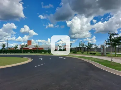 Lote/Terreno à venda, 335m² no Novo Mundo, Uberlândia