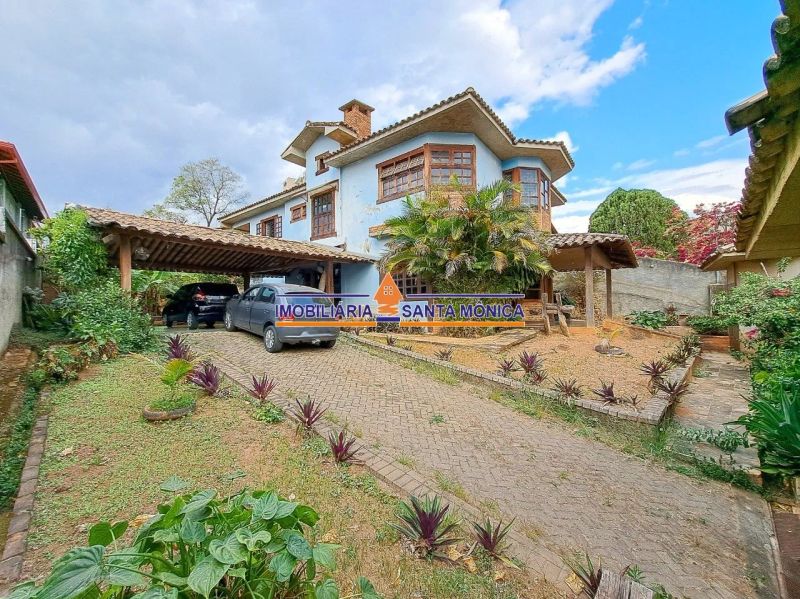 Casa com 3 quartos — Heliópolis, Belo Horizonte