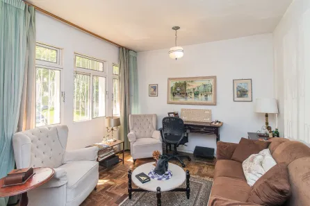Casa com 3 Quartos à venda, 188m² no Espírito Santo, Porto Alegre