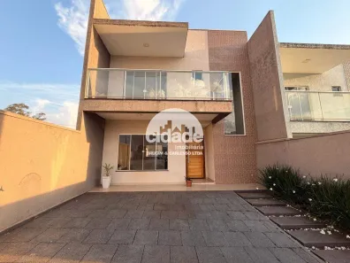 Sobrado com 3 Quartos à venda, 126m² no Universitário, Cascavel