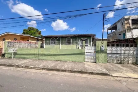 Casa com 3 Quartos à venda, 140m² no Planalto, Manaus