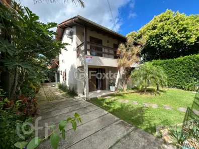 Casa com 3 Quartos à venda, 180m² no São João do Rio Vermelho, Florianópolis