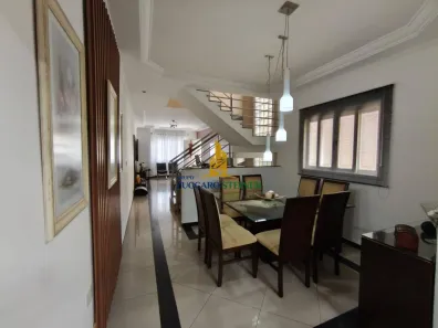Sobrado com 3 Quartos à venda, 251m² no Parque Renato Maia, Guarulhos