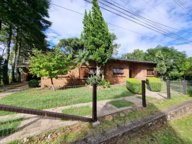 Casa com 3 Quartos para alugar, 400m² no Nossa Senhora da Saúde, Caxias do Sul