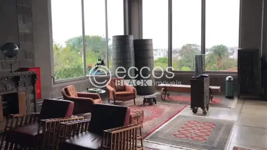 Casa com 4 Quartos à venda, 440m² no Cidade Jardim, Uberlândia