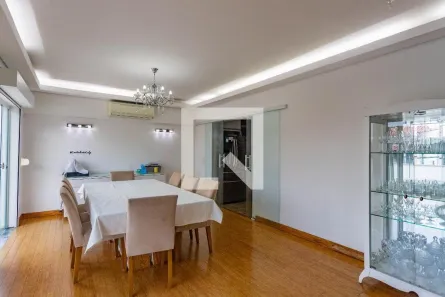 Casa com 3 Quartos à venda, 240m² no Taboão, São Bernardo do Campo