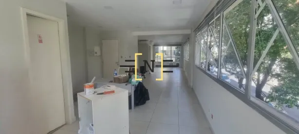 Sala Comercial à venda, 64m² no Aclimação, São Paulo