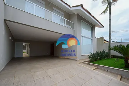 Sobrado com 3 Quartos à venda, 220m² no Balneário Stella Maris, Peruíbe