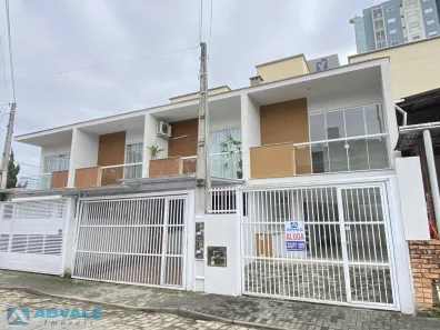 Casa com 2 Quartos para alugar, 75m² no Velha, Blumenau