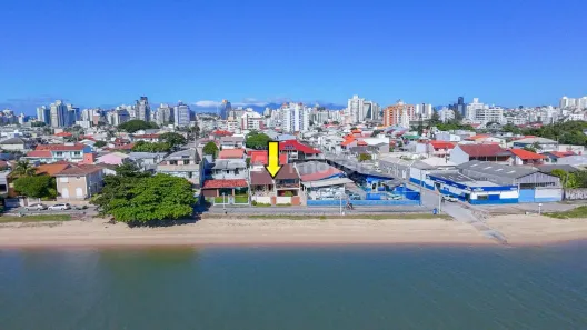 Casa com 3 Quartos à venda, 210m² no Balneário, Florianópolis