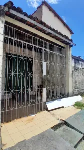 Casa com 2 Quartos à venda, 115m² no Montese, Fortaleza