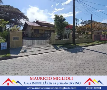 Casa com 2 Quartos à venda, 100m² no Praia do Ervino, São Francisco do Sul