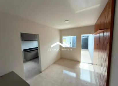 Sobrado com 2 Quartos para alugar, 72m² no Novo Mundo, Uberlândia