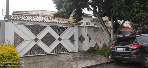 Sobrado com 3 Quartos à venda, 240m² no Vila Petrópolis, Atibaia