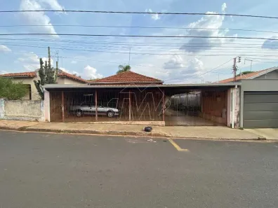 Casa com 3 Quartos à venda, 221m² no Centro, Araraquara