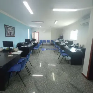 Prédio Comercial para alugar, 437m² no Centro, Jacareí