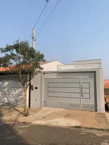 Casa com 2 Quartos para alugar, 62m² no Parque Residencial Castelo, Bauru
