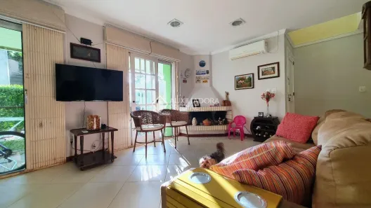 Casa com 3 Quartos à venda, 220m² no Tristeza, Porto Alegre