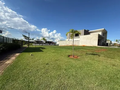 Lote/Terreno à venda, 420m² no Jardins França, Goiânia