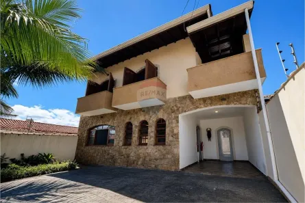 Casa com 5 Quartos à venda, 254m² no Jardim Imperador, Peruíbe
