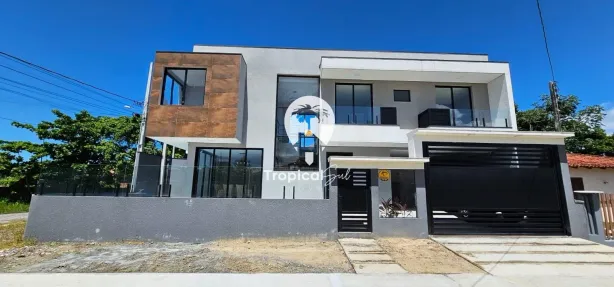 Sobrado com 3 Quartos à venda, 193m² no Leblon, Pontal do Paraná