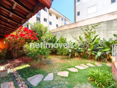 Casa com 3 Quartos à venda, 227m² no Coração Eucarístico, Belo Horizonte