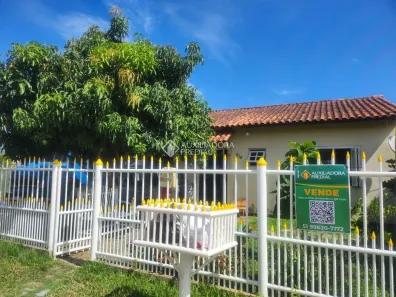 Casa com 3 Quartos à venda, 80m² no Restinga, Porto Alegre