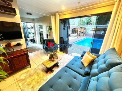 Casa com 4 Quartos à venda, 200m² no Ponta de Baixo, São José