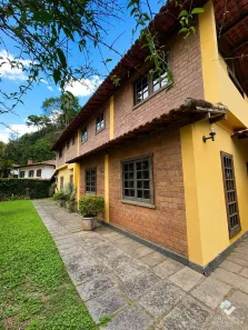 Casa com 9 Quartos à venda, 2000m² no Araras, Petrópolis